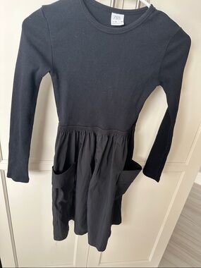 Zara Black Ribbed Bodice Long-Sleeve Dress with Pockets girl, size 10